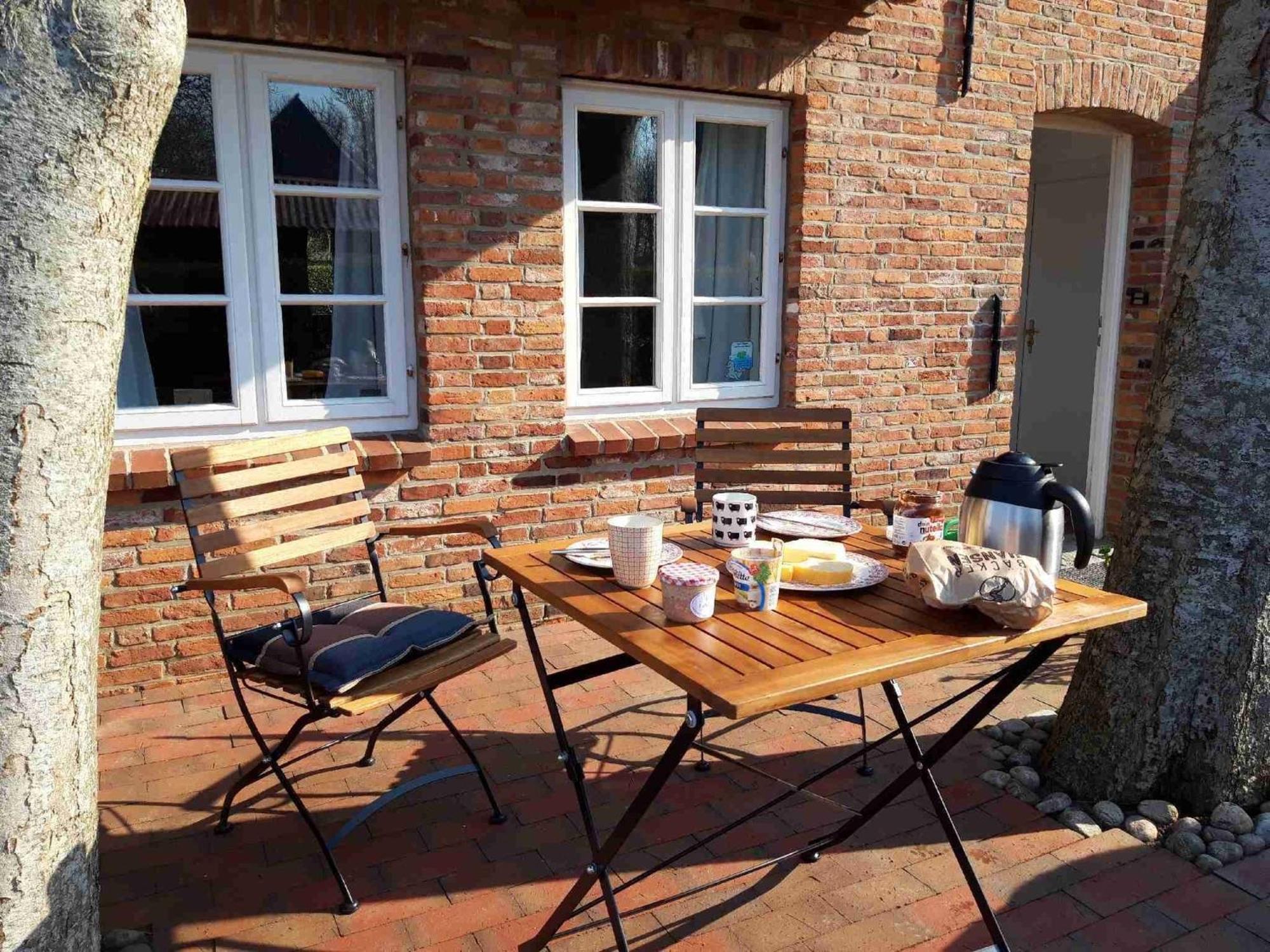 Reetkehlchen Apartment Alkersum ภายนอก รูปภาพ